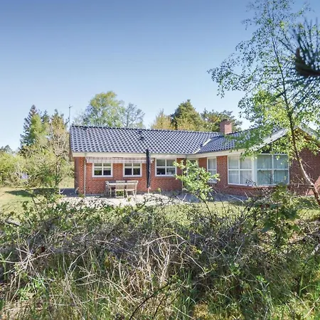 Holiday home Three-bedroom Holiday In Vig